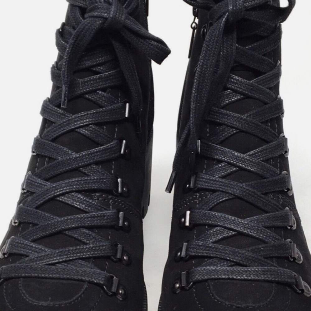 Schutz Xayane Women’s SIze 10 B Black Combat Lace Up Suede Lug Sole Boot - Picture 4 of 7